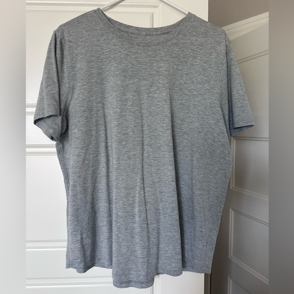 Gray Lululemon women's T-Shirt
